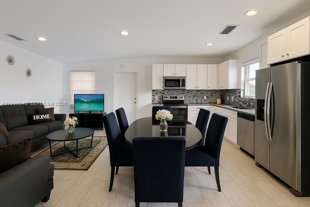 Building Photo - 116 NW 4th Ave