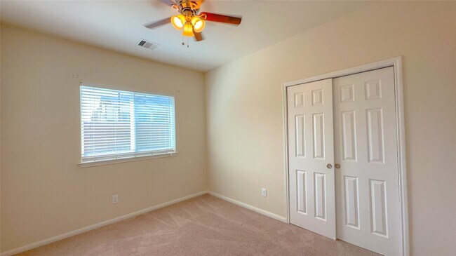 Building Photo - 4106 Mossy Pl Ln