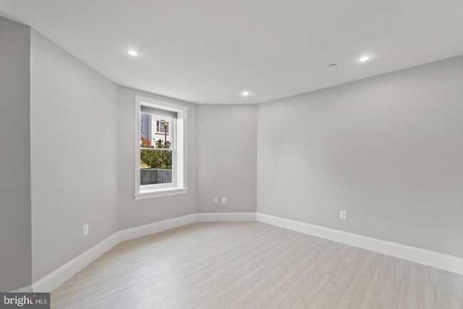 Building Photo - 2035 13th St NW
