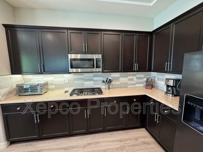 Building Photo - 137 Traviso Dr
