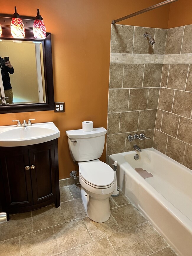 Building Photo - 9310 Habersham Dr