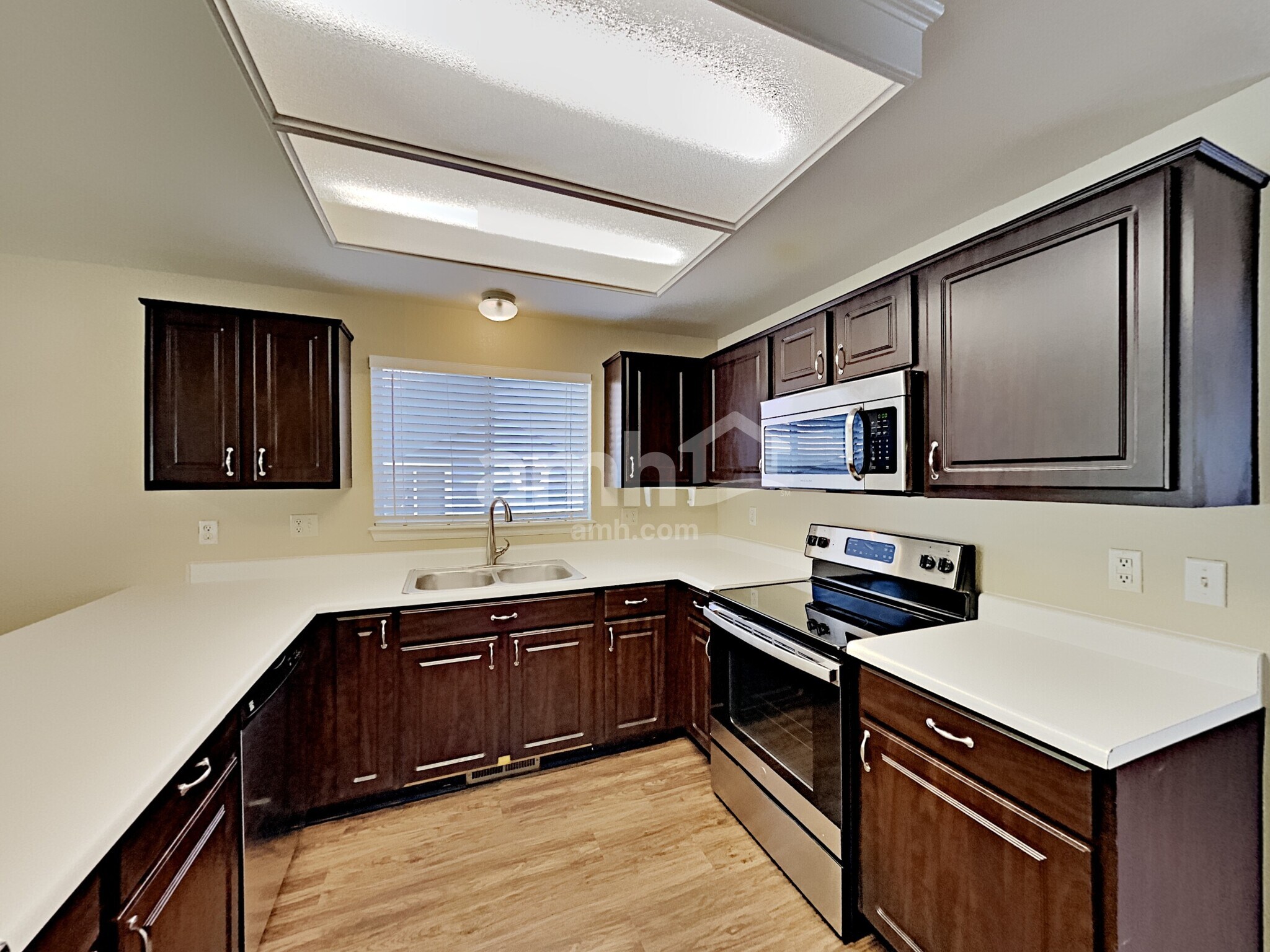 Building Photo - 5060 E 118th Ave