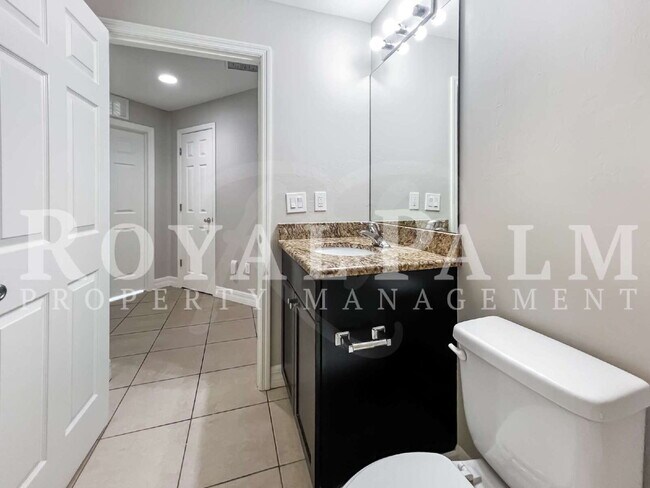 Building Photo - Cozy Up Long-Term & Leaf It All Behind – 3BR/2BA Duplex + Garage & The Favorite Perk: Screened. L...