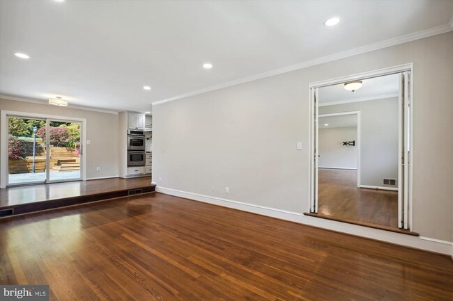 Building Photo - 7722 Desdemona Ct
