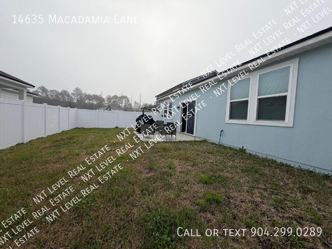 Building Photo - 14635 Macadamia Ln