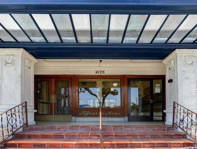 Primary Photo - 4125 S Figueroa St