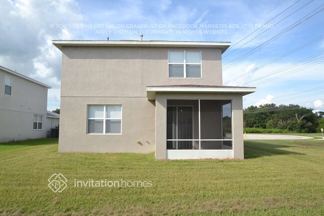 Building Photo - 10229 36th Ct E