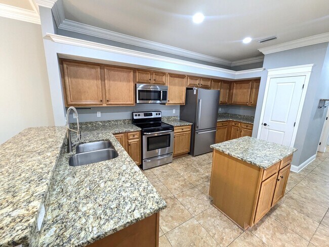 Building Photo - 116 Alder Ave SE