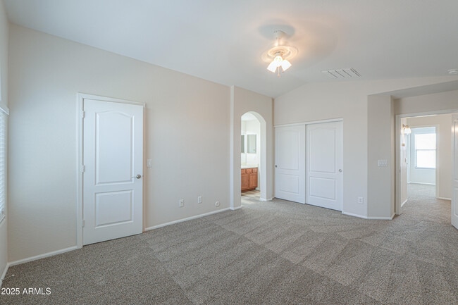 Building Photo - 40402 W Hayden Dr