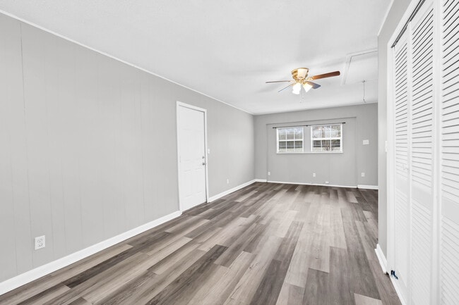 Building Photo - 134 Dave Dr