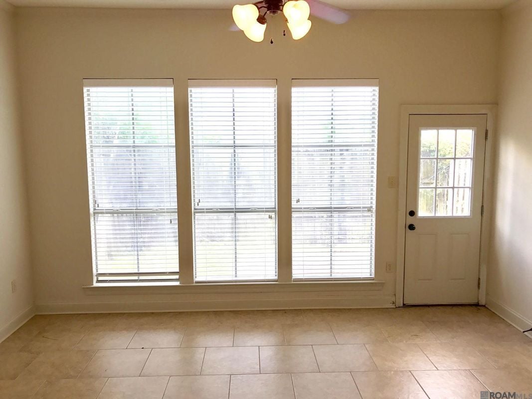 Building Photo - 10157 Bonnet Cove Ave