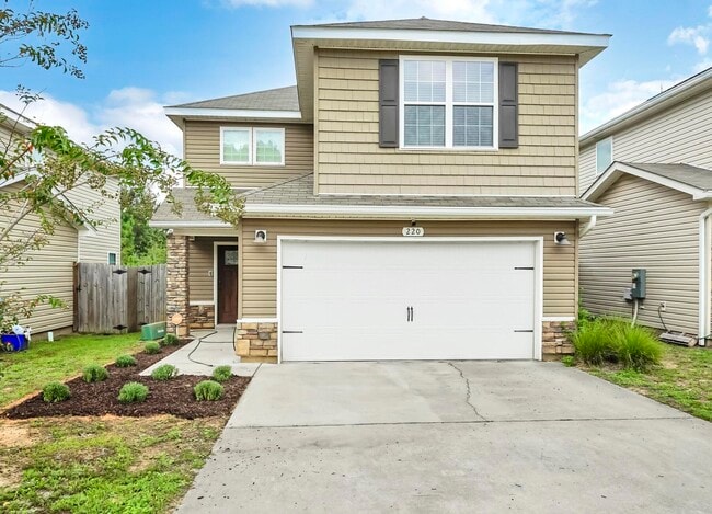 Building Photo - 220 Wainwright Dr