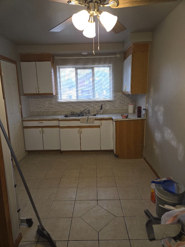 Building Photo - 12704 Pickford Ave