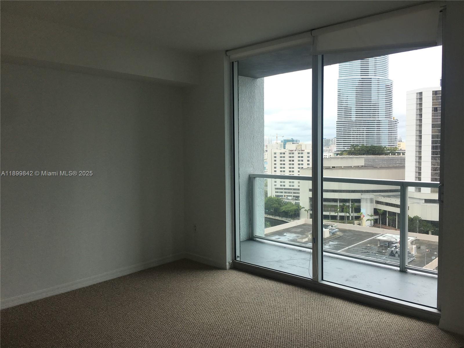 Building Photo - 500 Brickell Ave