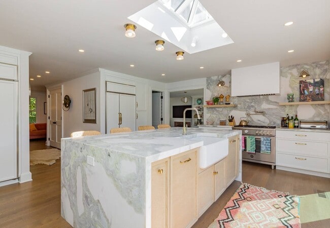 Building Photo - 84 Anns Ln