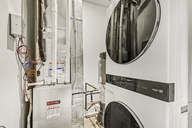 Building Photo - 1503 W Taylor St