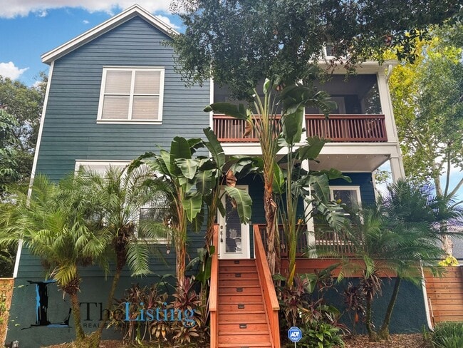 Building Photo - 827 Meridale Ave