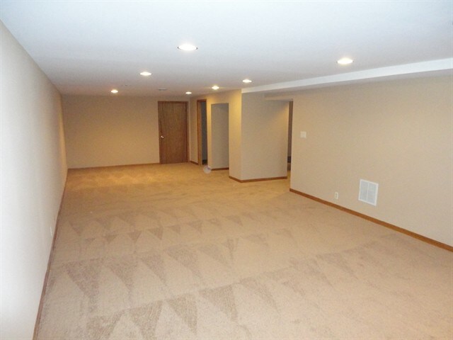 Building Photo - 5958 Durrington Dr