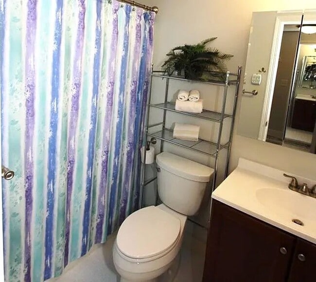 Building Photo - Rent reduced +10% odd 1st Month rent. Updated 1 bedroom condo in ideal North Reading / Andover Rt...