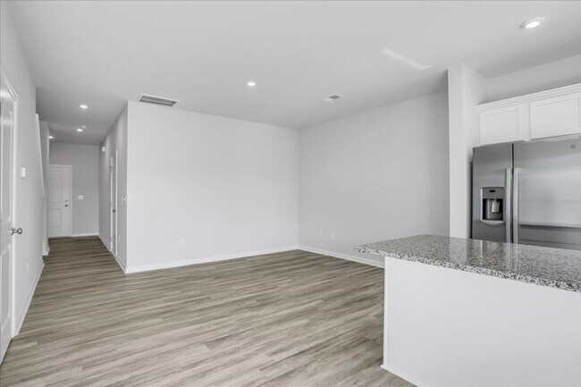 Building Photo - AVAILABLE NOW! Brand New 3-Bedroom Townhou...