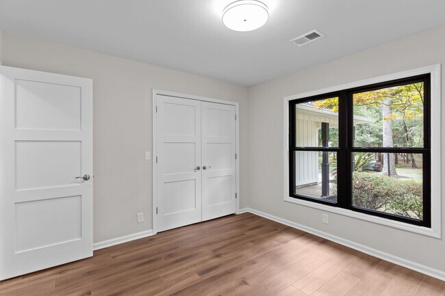 Building Photo - 3303 Marsh View Dr