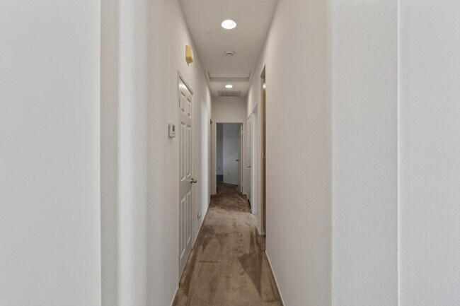 Building Photo - 8291 Gold Coast Dr