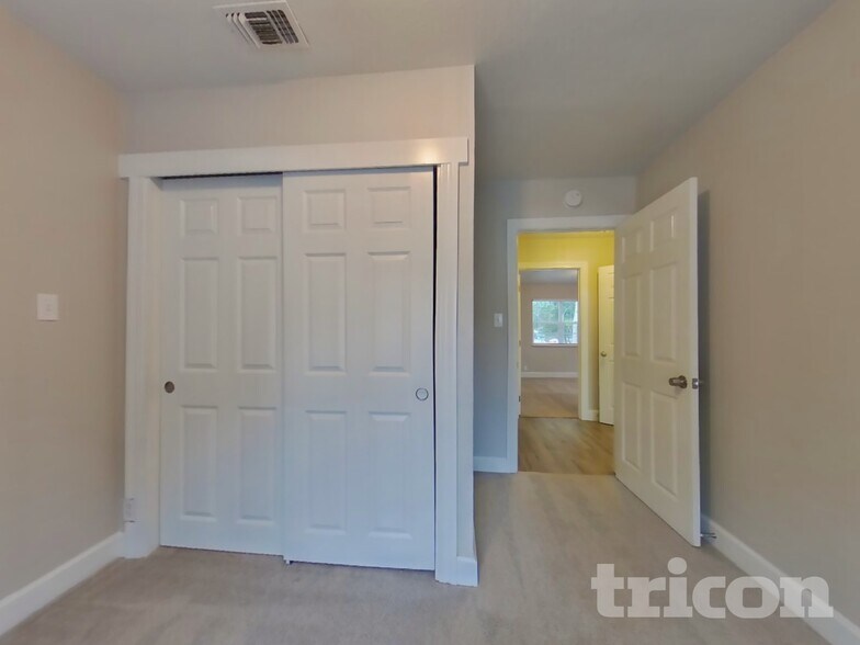 Building Photo - 904 Bidwell St