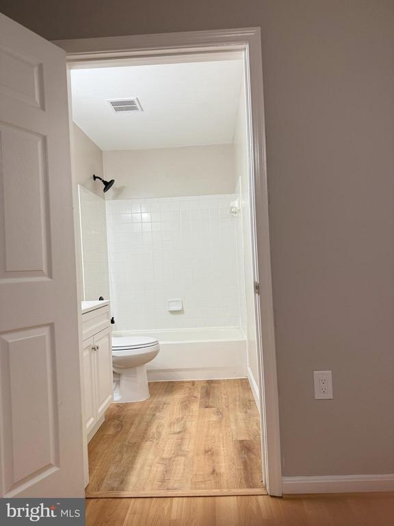 Building Photo - 1061 Gardenview Loop