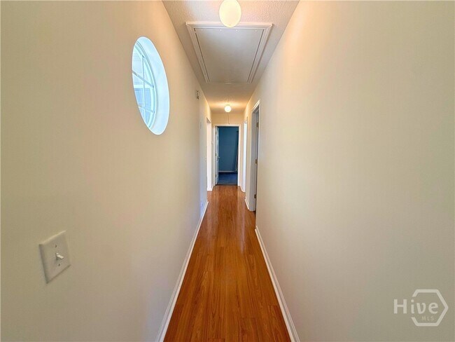 Building Photo - 144 Mills Run Dr