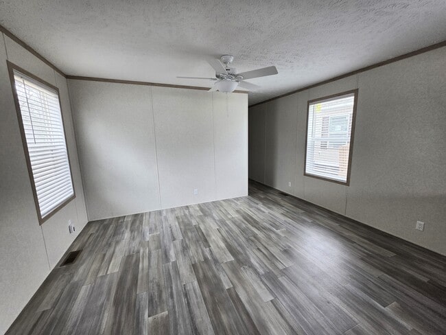 Building Photo - 23425 Winifred Ave