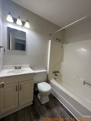 Building Photo - 109 Palace Cir