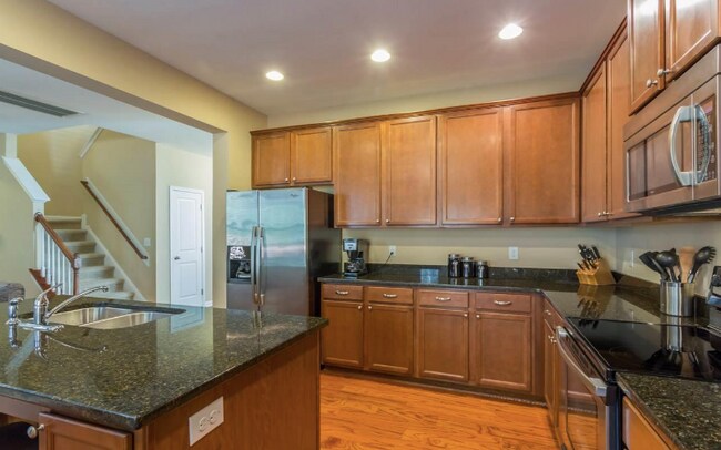 Building Photo - Gorgeous 4 bedroom home in Durham minutes from shopping and entertainment!