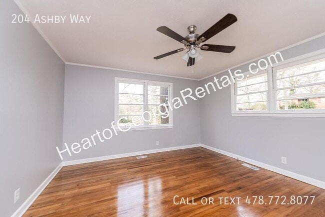 Building Photo - 204 Ashby Way