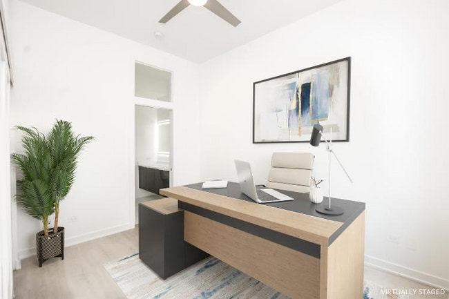 Building Photo - 939 W Madison St