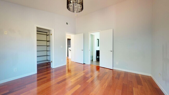 Building Photo - 405 Birkhaven Pl