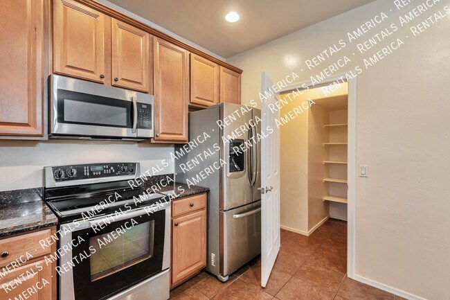 Building Photo - 8261 N Converse Ct