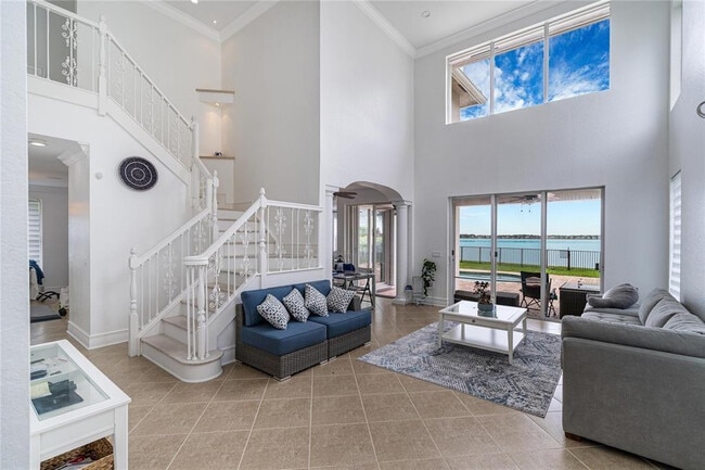 Building Photo - 5197 SW 183rd Ave