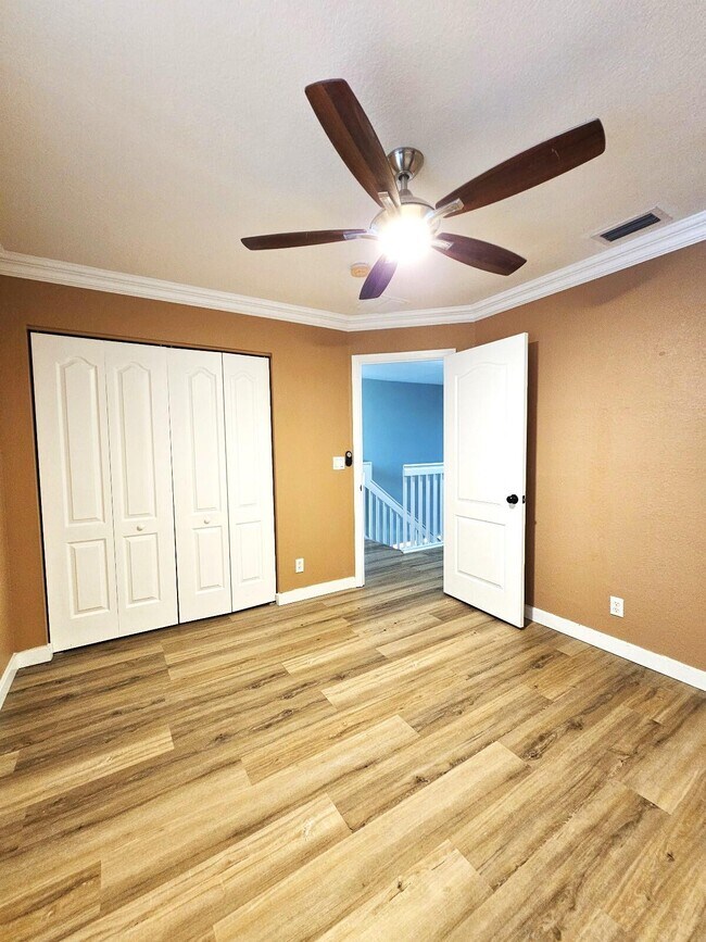 Building Photo - 169 Berenger Walk