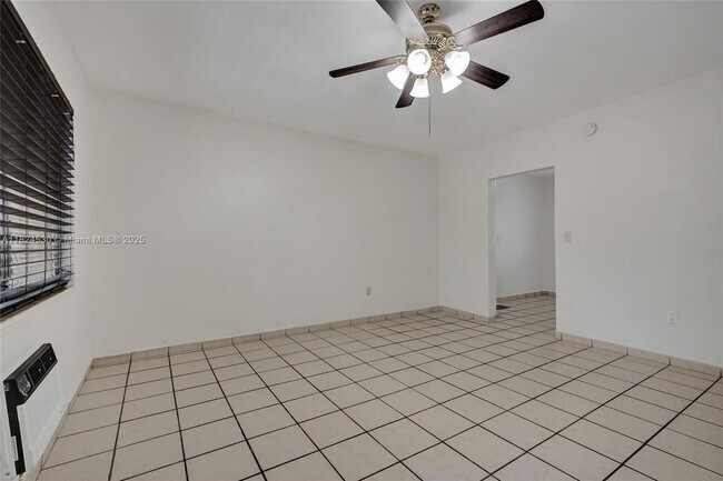 Building Photo - 7300 Byron Ave