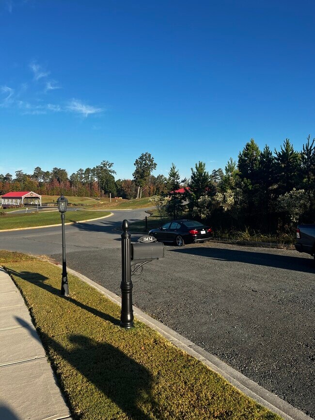 Building Photo - 11442 Charles Towne Way