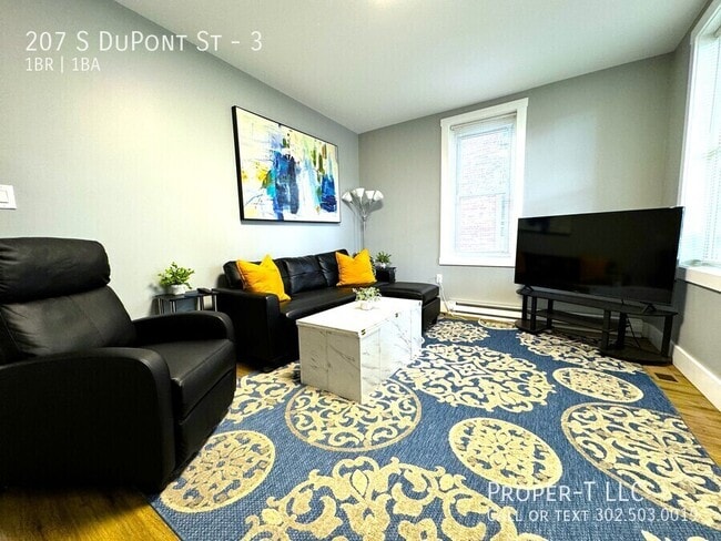 Building Photo - 207 S Dupont St