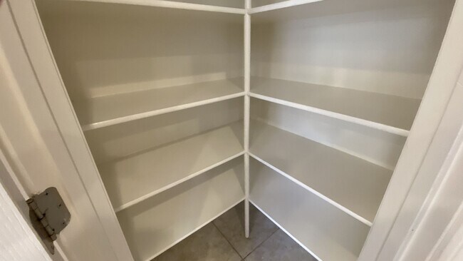 Building Photo - Mountain House Home Spacious 4 Bedroom, 3.5 Bath Home with Bonus Loft