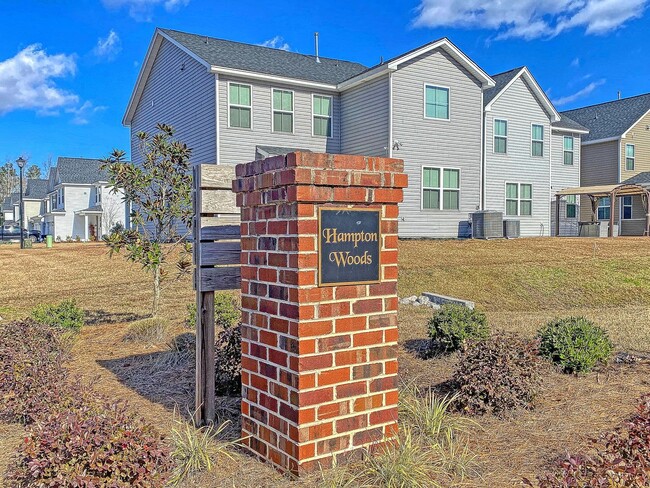 Building Photo - Charming Home in the Heart of Summerville!