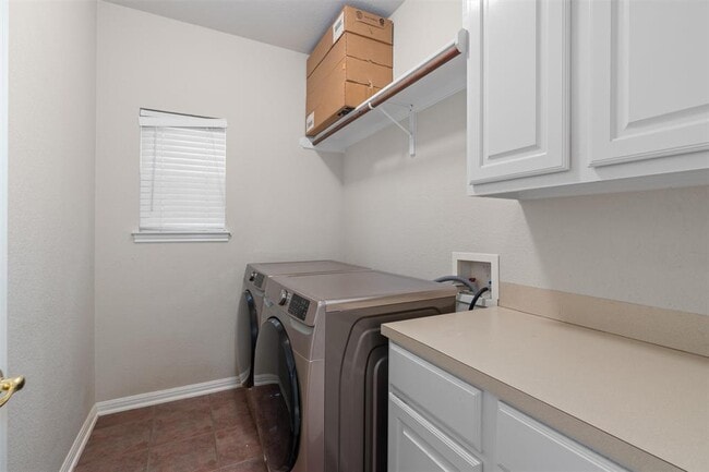 Building Photo - 16004 Double Eagle Dr