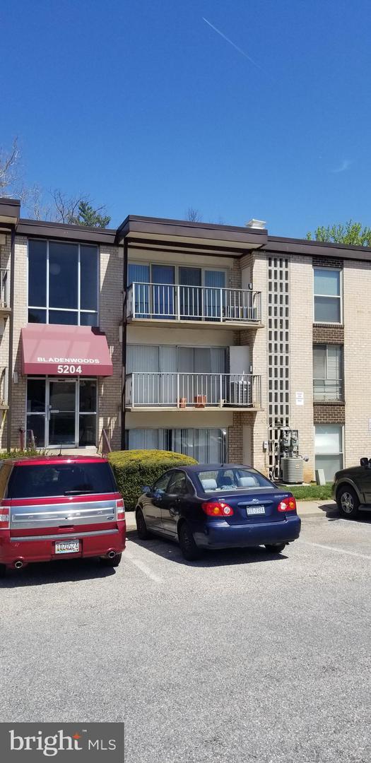 Building Photo - 5204 Newton St