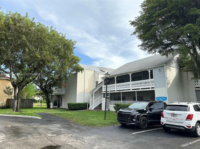 Building Photo - 10521 Mahogany Key Cir