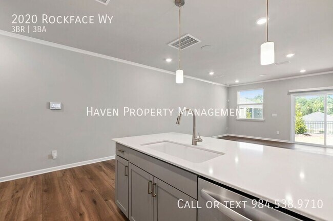 Building Photo - 2020 Rockface Wy