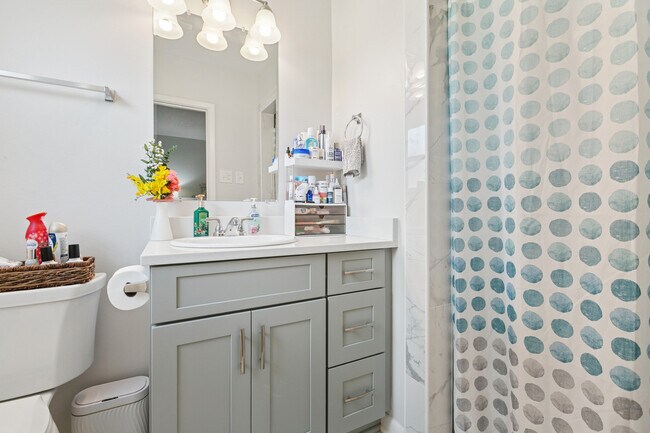 Building Photo - 6805 Merle St