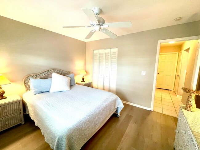 Building Photo - 2929 SE Ocean Blvd