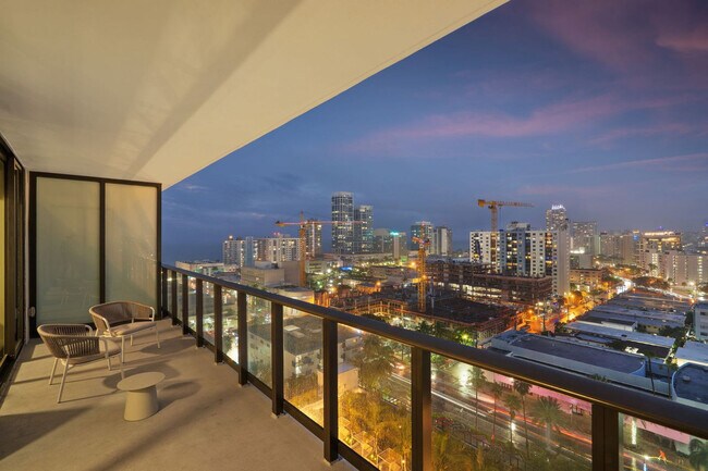 Building Photo - 7144 Byron Ave